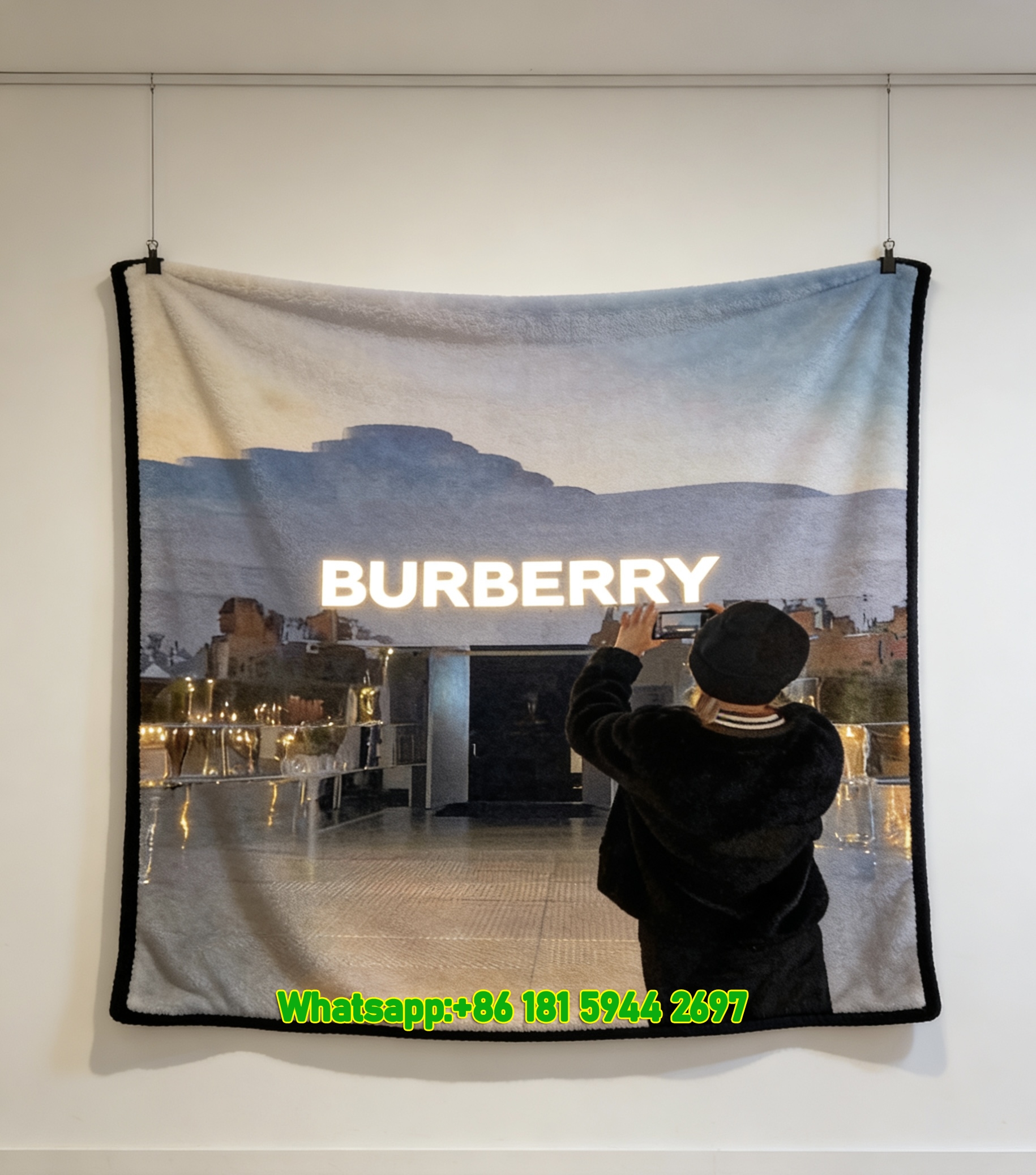 Burberry Logo Print Flannel Sofa Throw Blanket B202
